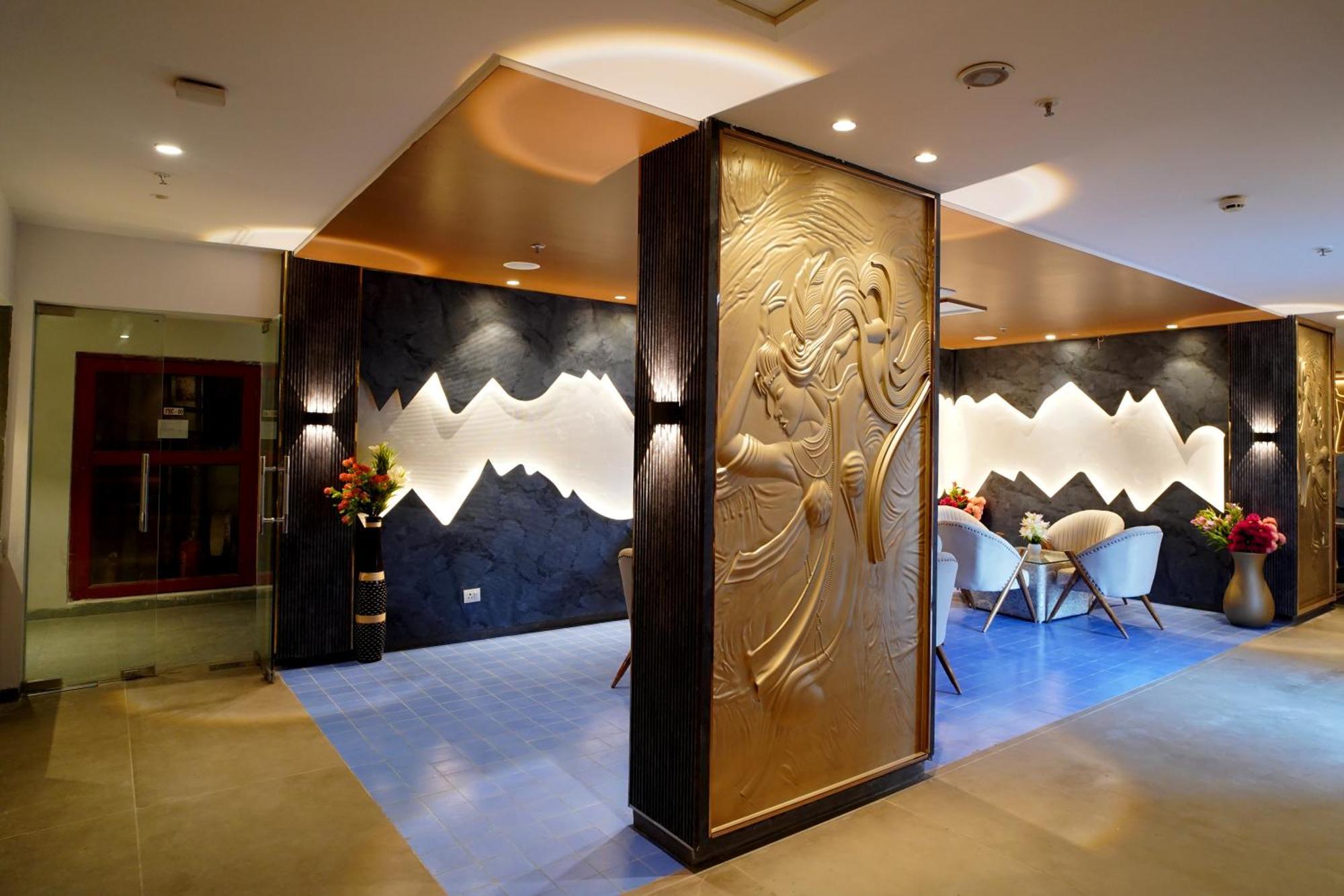 Hotel Sakura Gold Gurgaon Exterior photo