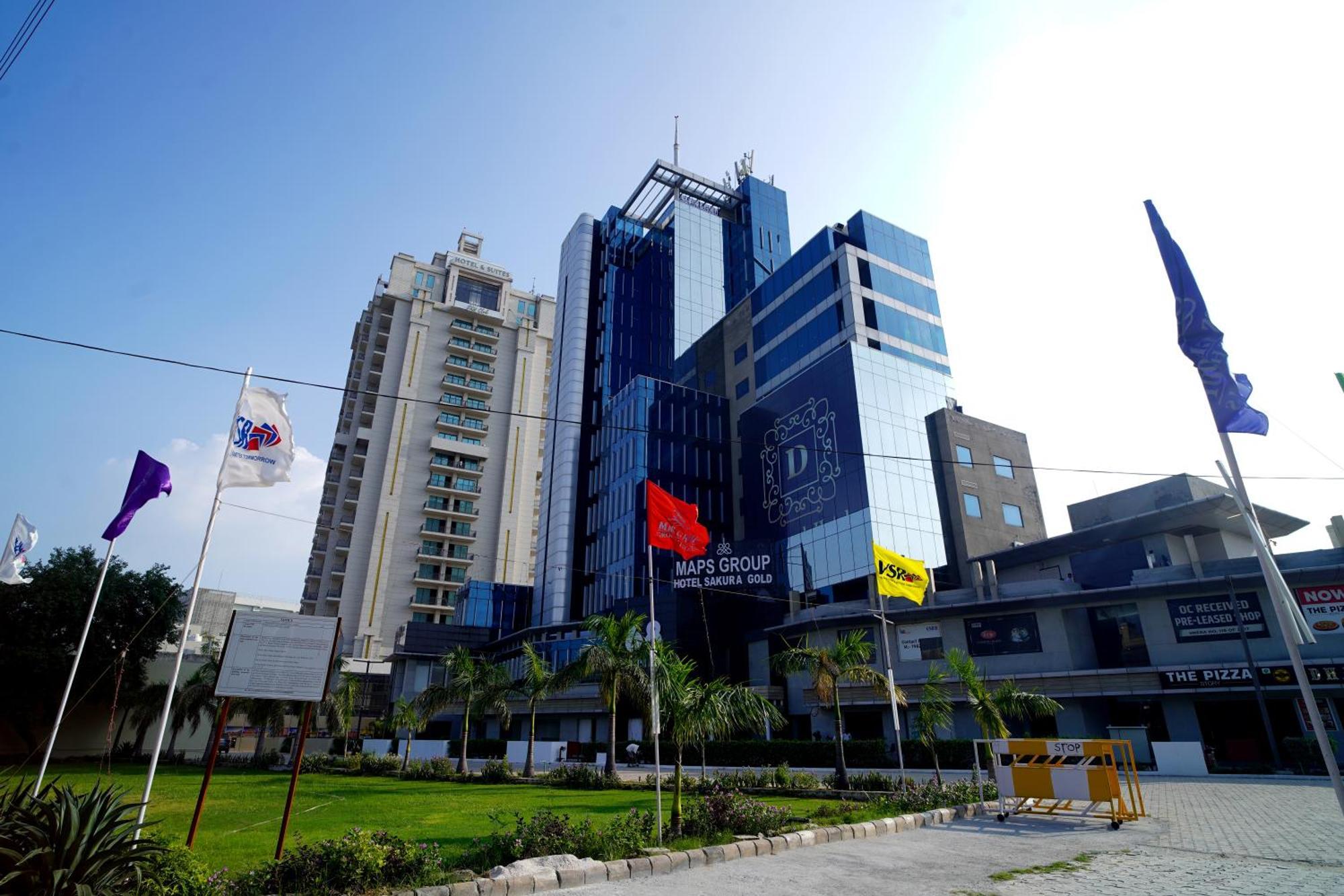 Hotel Sakura Gold Gurgaon Exterior photo